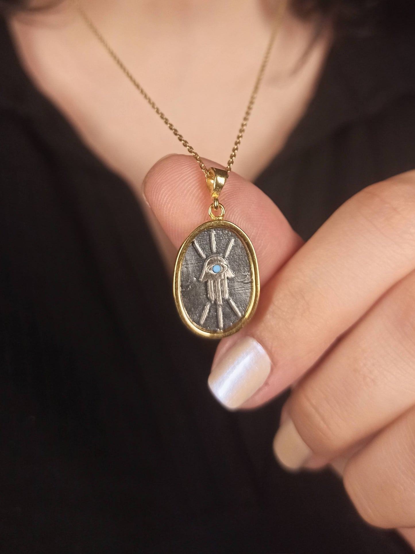 Fatma’nın Eli Göz Motifli Gümüş Kolye