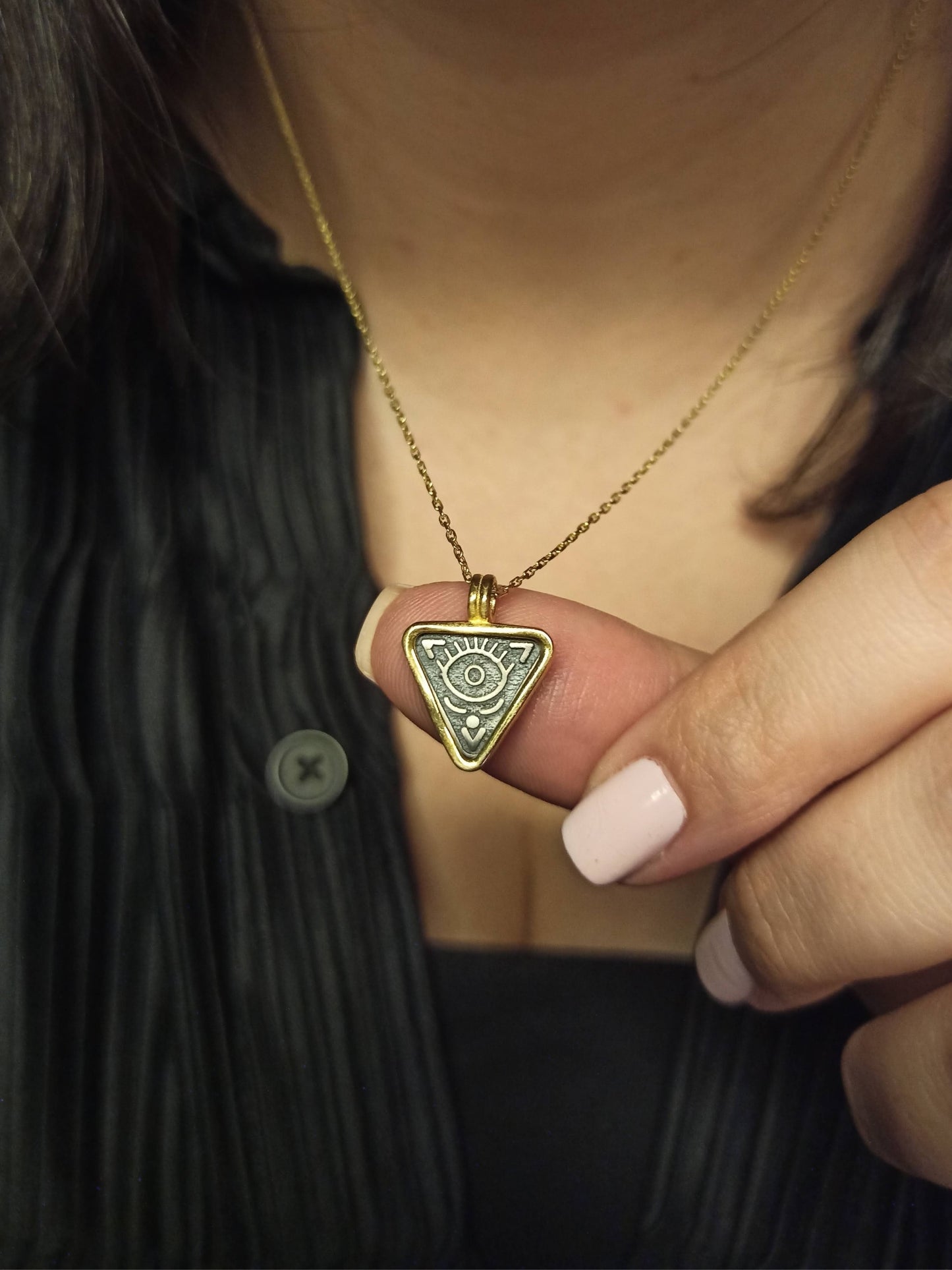 Üçgen Nazarlık Göz Gümüş Kolye