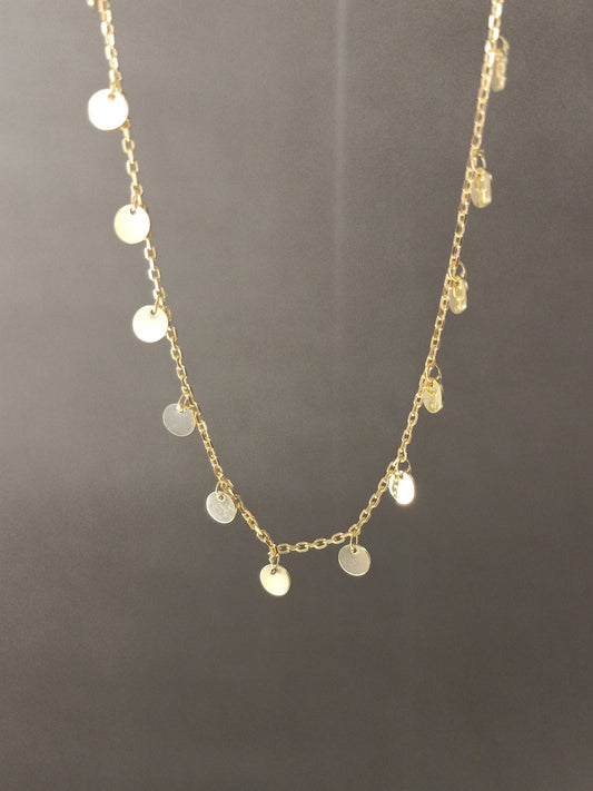 Gümüş Pullu Sallantılı Zincir Kolye - Altın Kaplamalı