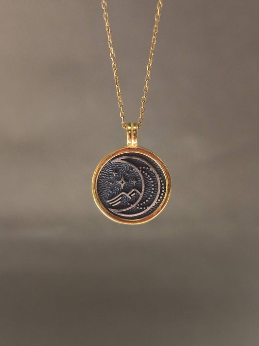 Gümüş Ay Kolye, Gökyüzü Kolye