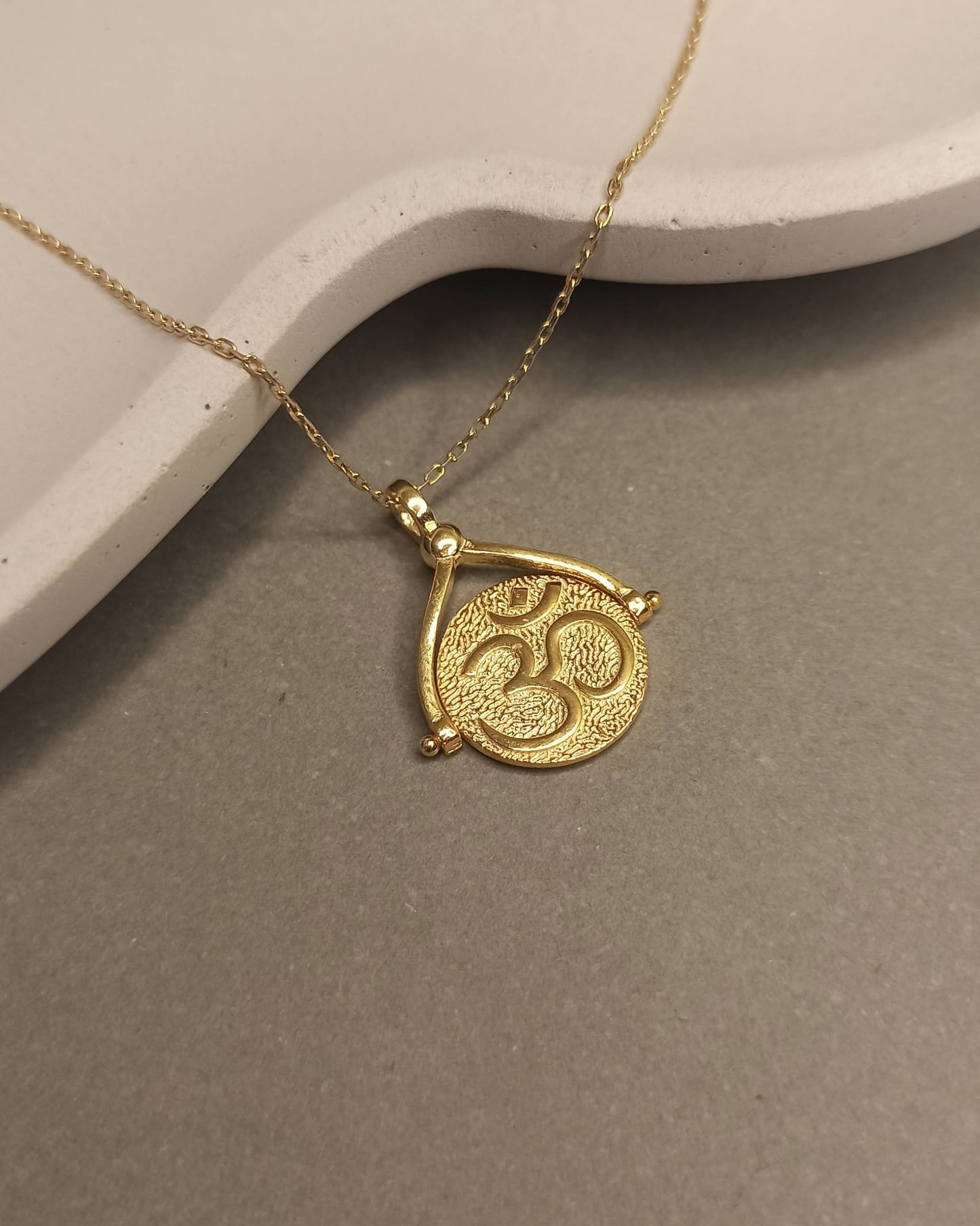 925 Ayar Gümüş Om Lotus Kolye, Çift Taraflı Dönen Kolye Ucu