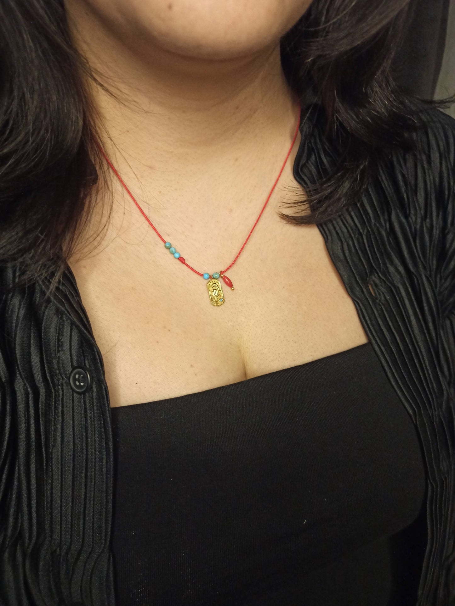 Gümüş Fatmanın Eli Charm Kolye , Kırmızı İpli