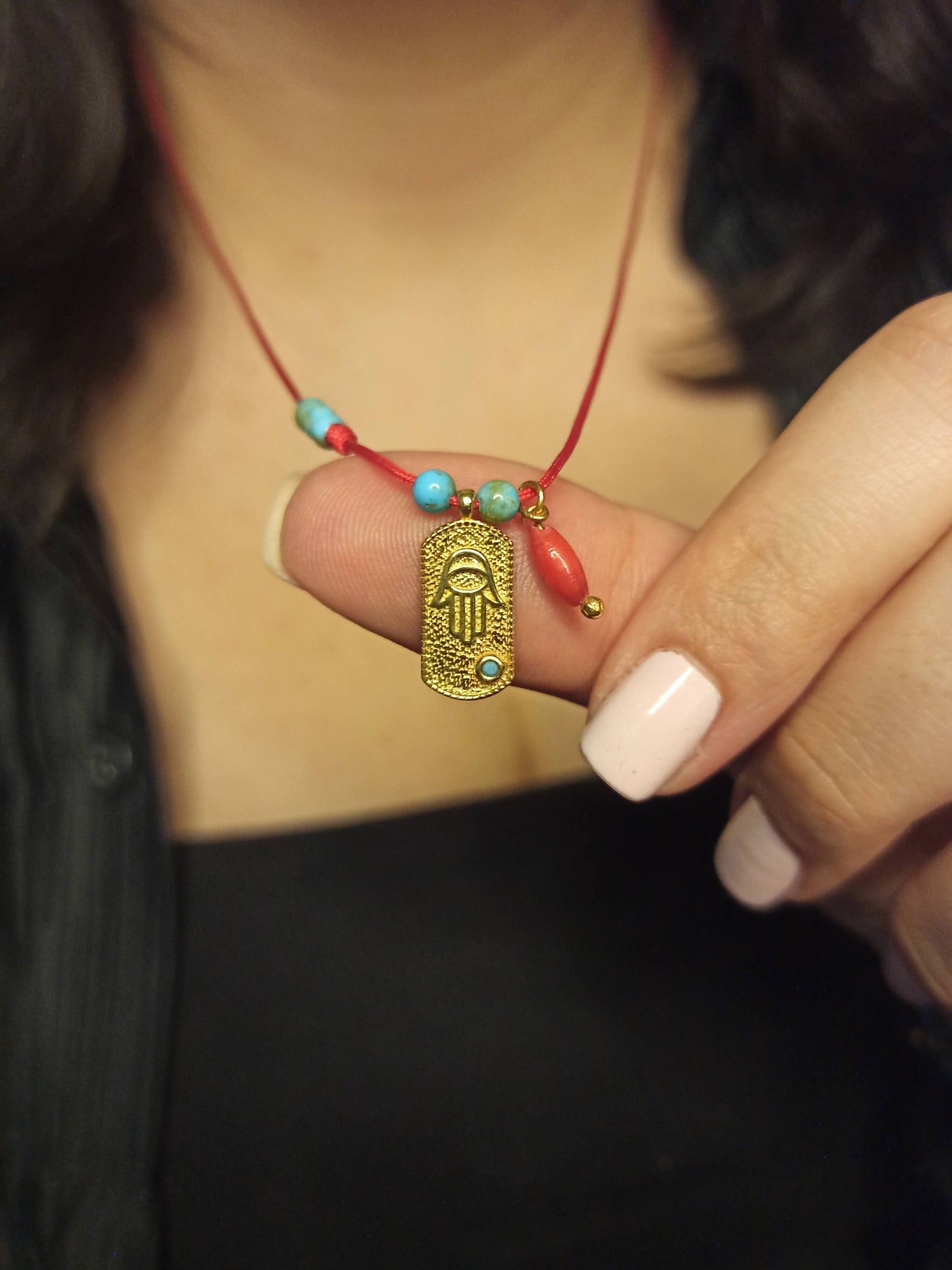 Gümüş Fatmanın Eli Charm Kolye , Kırmızı İpli