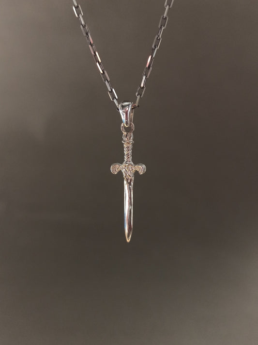 Gümüş Mini Kılıç Erkek Kolye