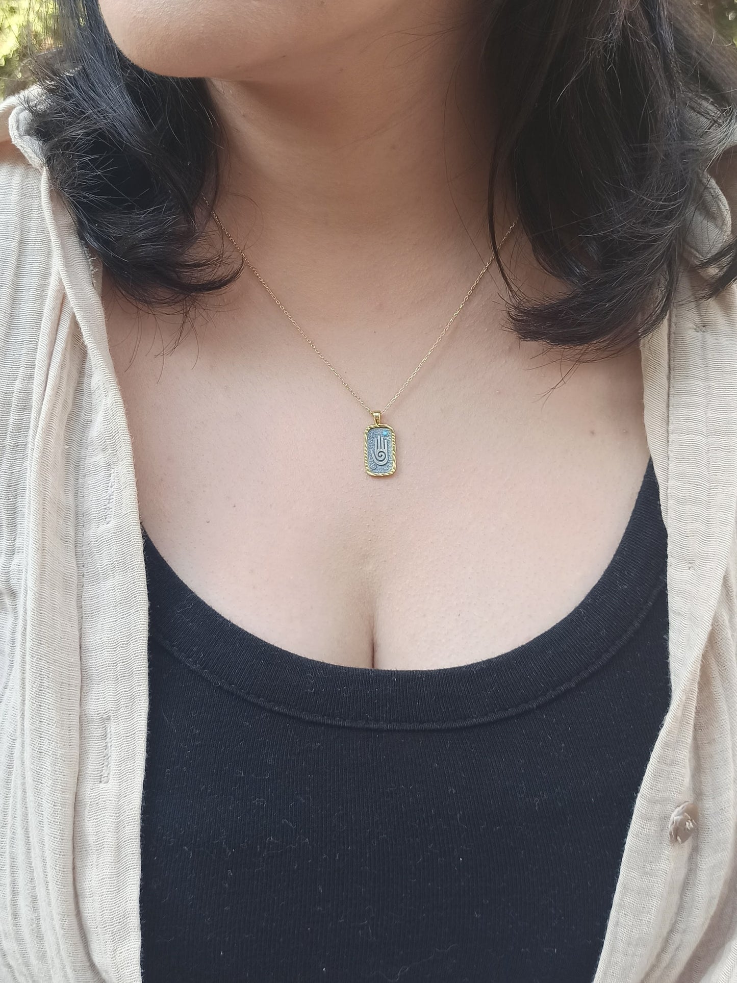 Gümüş Turkuaz Taşlı Fatma'nın Eli Madalyon Kolye