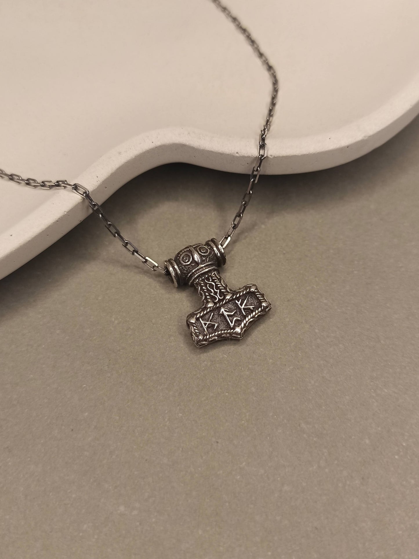 Ayar Gümüş Viking Mjölnir (Thor’un Çekici) Erkek Kolye