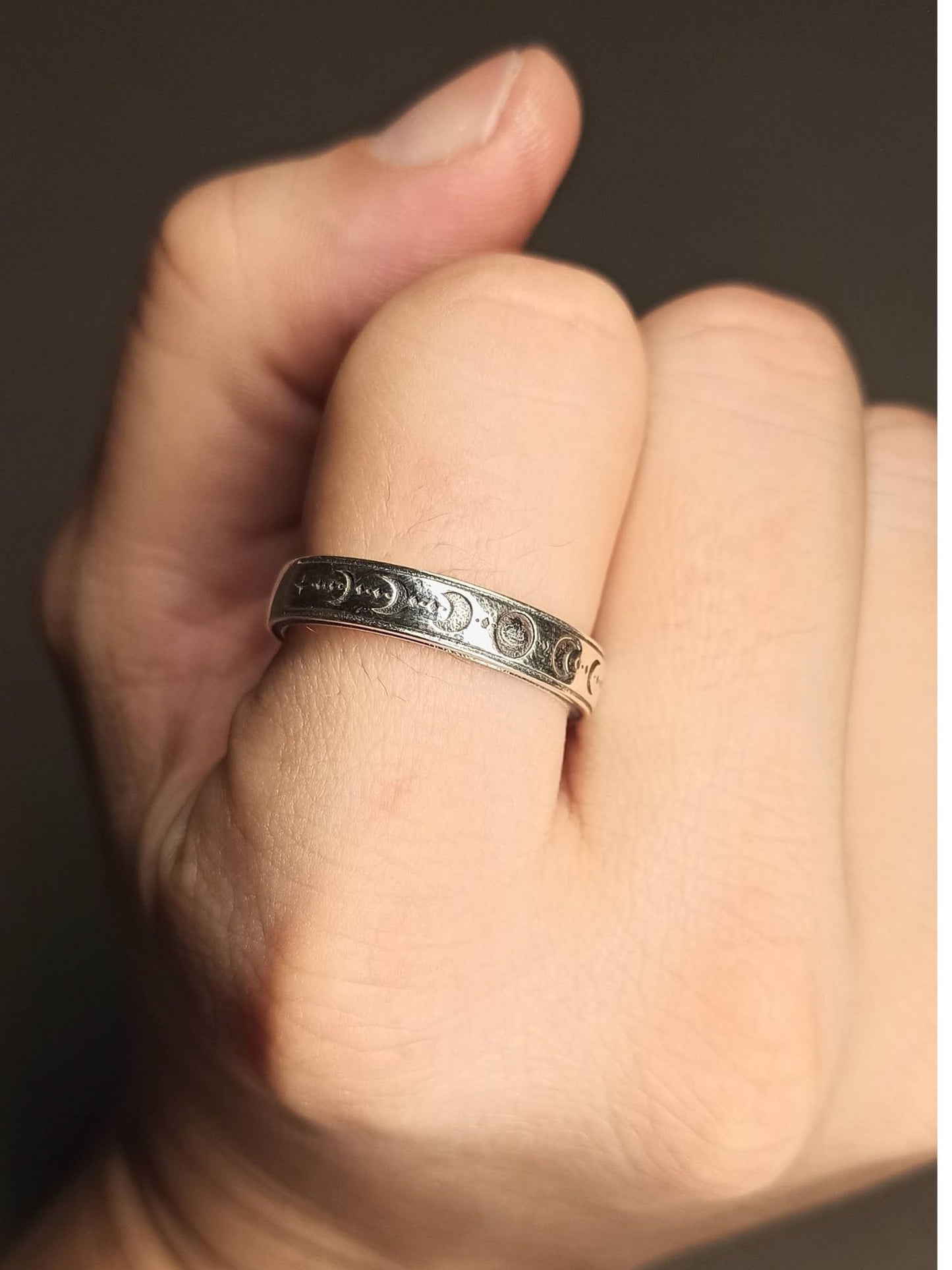 Gümüş Ay Döngüleri Yüzük, Ayarlanabilir