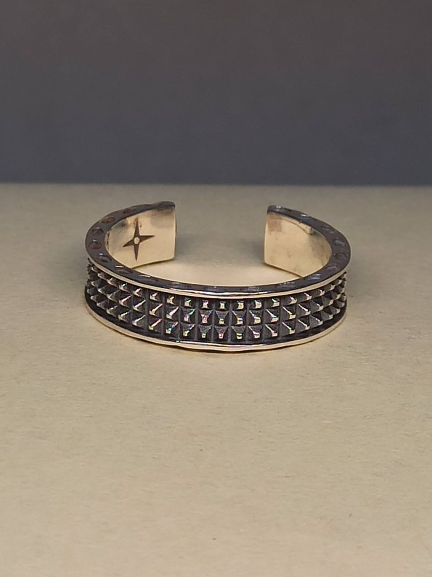 Piramit Motifli Gümüş Erkek Yüzüğü, Ayarlanabilir