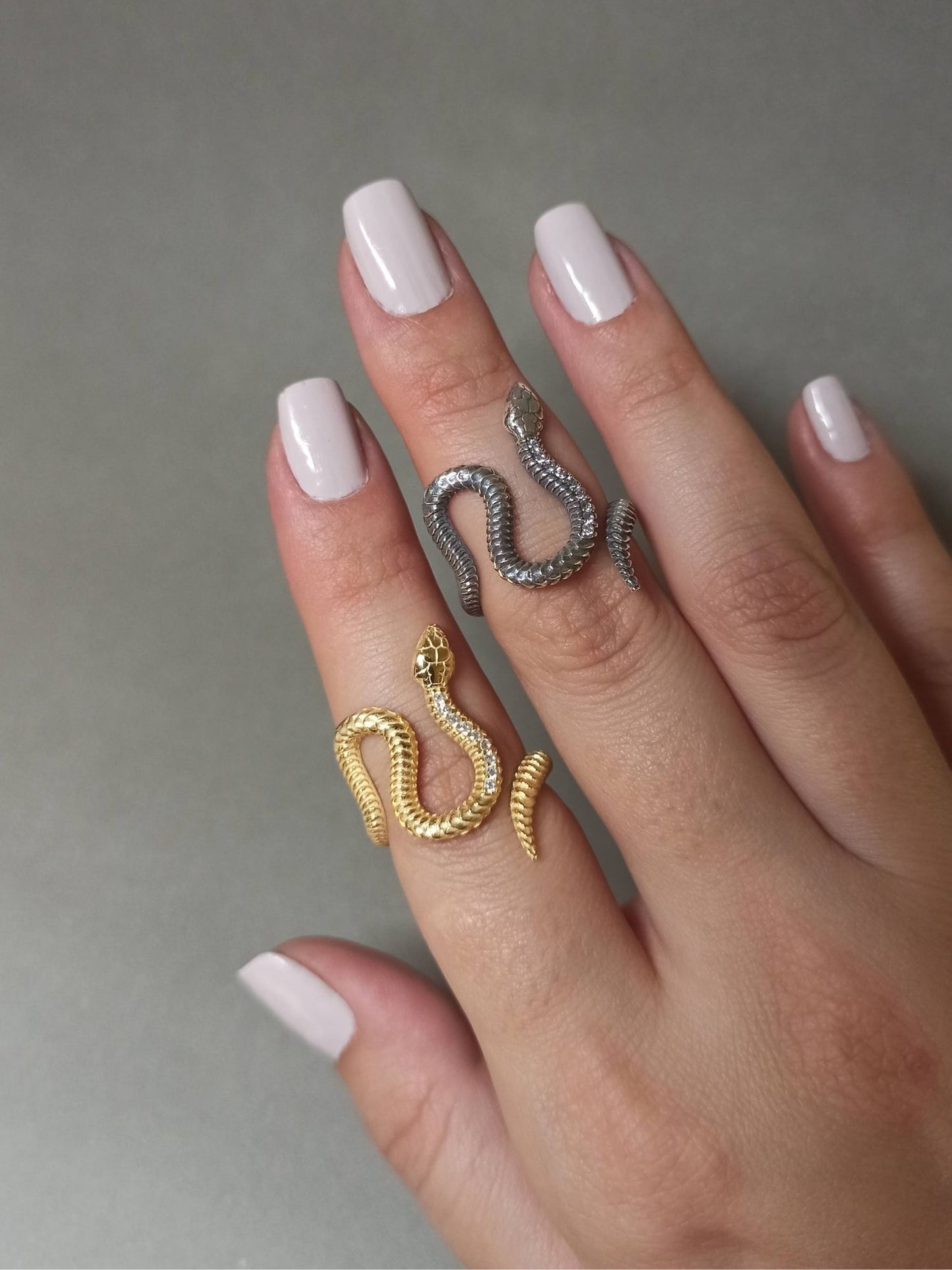 Zirkon Taşlı S-Form Yılan Yüzük, Ayarlanabilir